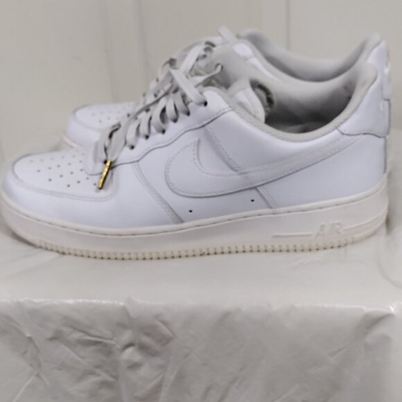 Nike Air Force 1 '07 White Classic Low CW2288-111 Sneakers Men's Size 10.5 - Picture 3 of 11